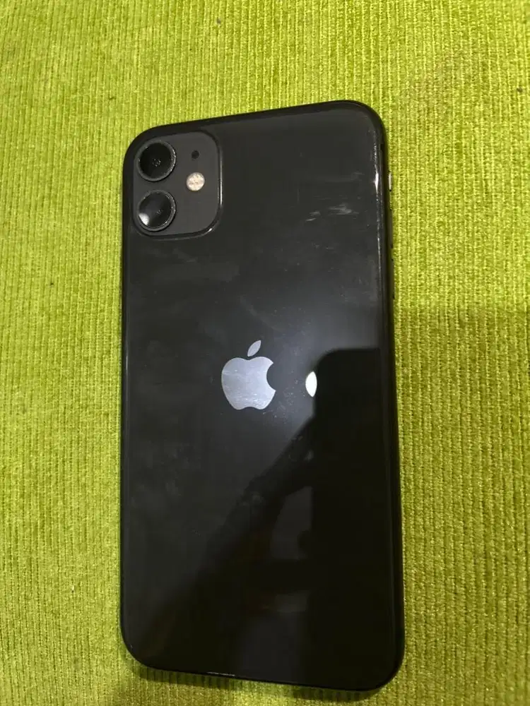 IPHONE 11 64gb HITAM ALL OPERATOR