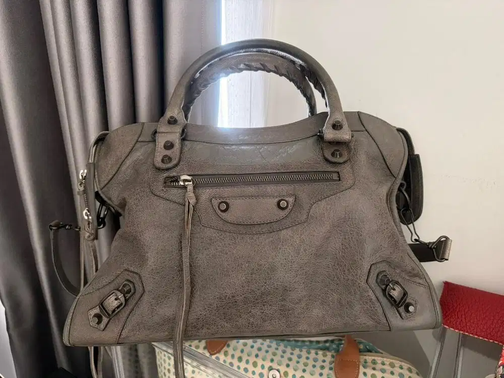 Preloved Tas Balenciaga City Bag Size 37 Abu Grey Charcoal