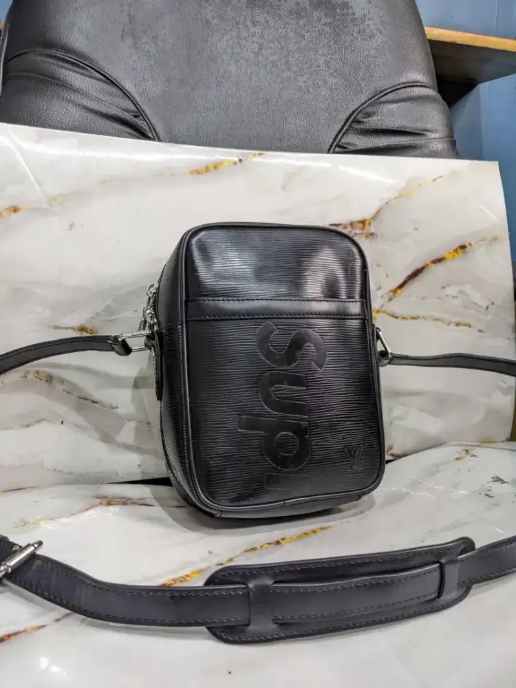 LOUIS VUITTON x SUPREME Danube Epi PM Black 100% AUTHENTIC ORIGINAL