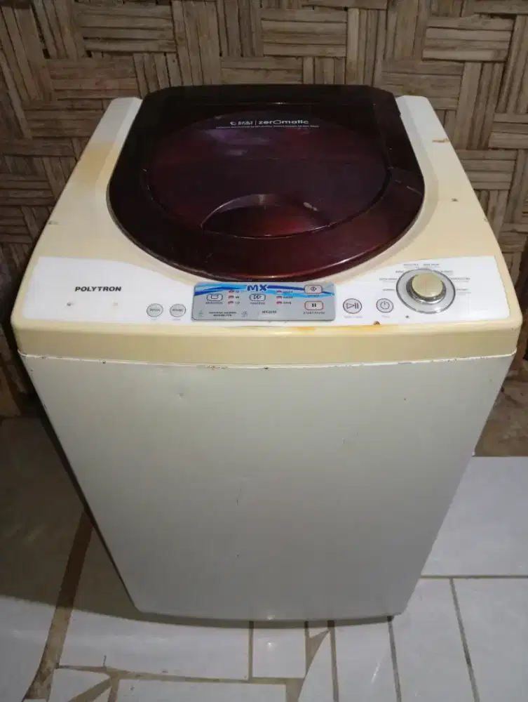 Di jual mesin cuci otomatis universal merk polytron kapasitas 9,5kg