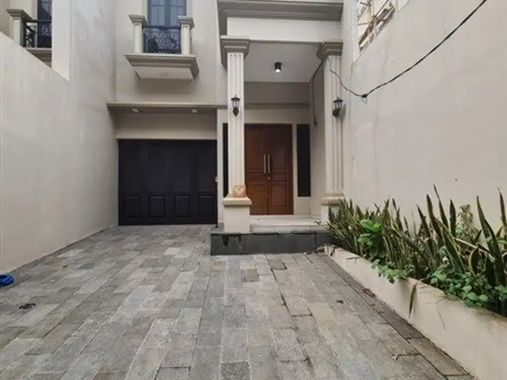 Strategis Jual Rumah 2Lt. Unfurnished Bagus Bangunan Baru di Kemanggisan Dekat ke Kampus Binus, Mall Central Park, Tanjung Duren & Palmerah