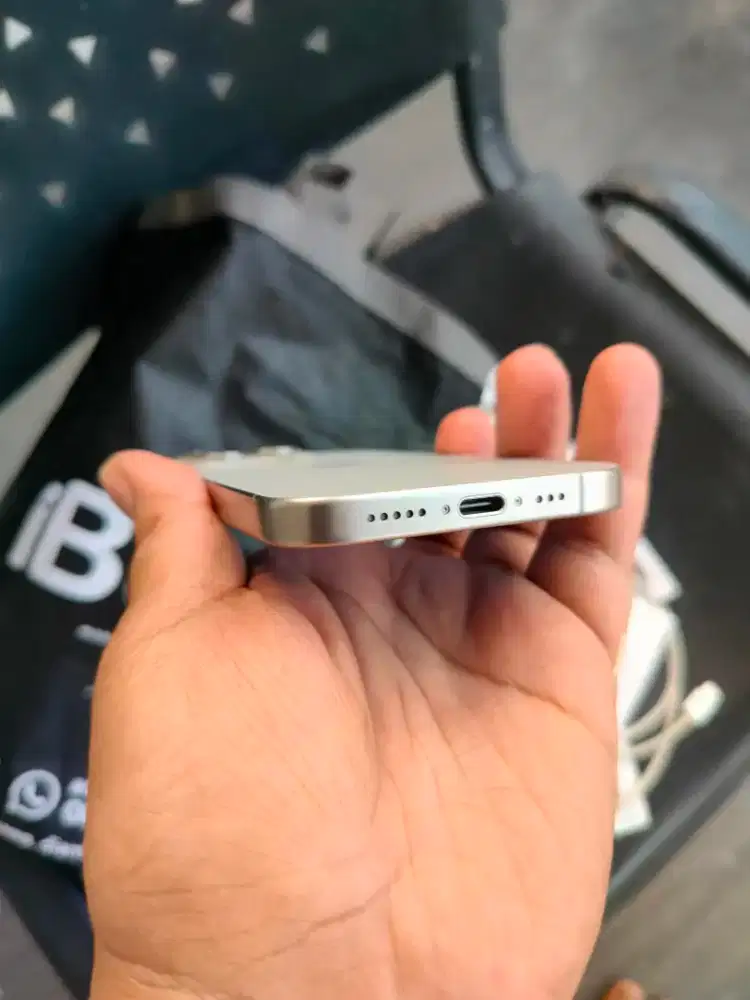 Iphone 15 promax 256 natural titanium ibox