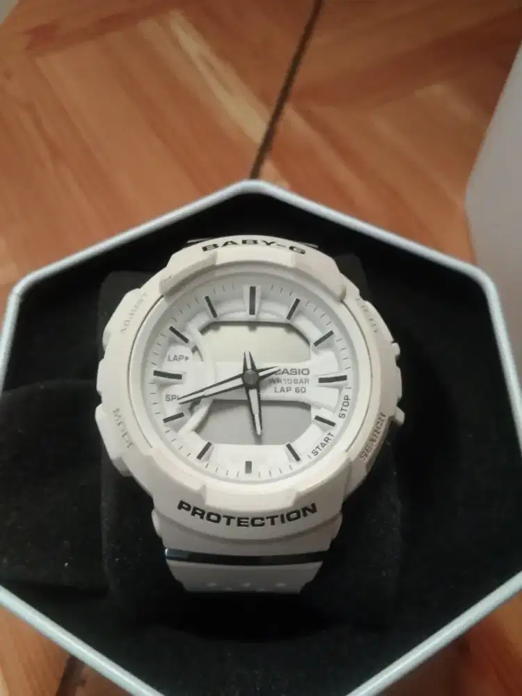 G-Shock Woman White