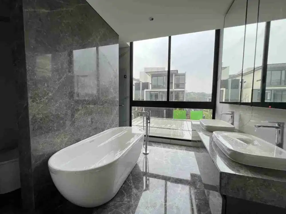 FOR RENT / SEWA Rumah Mewah CLUSTER LYNDON At NAVAPARK, Bsd City