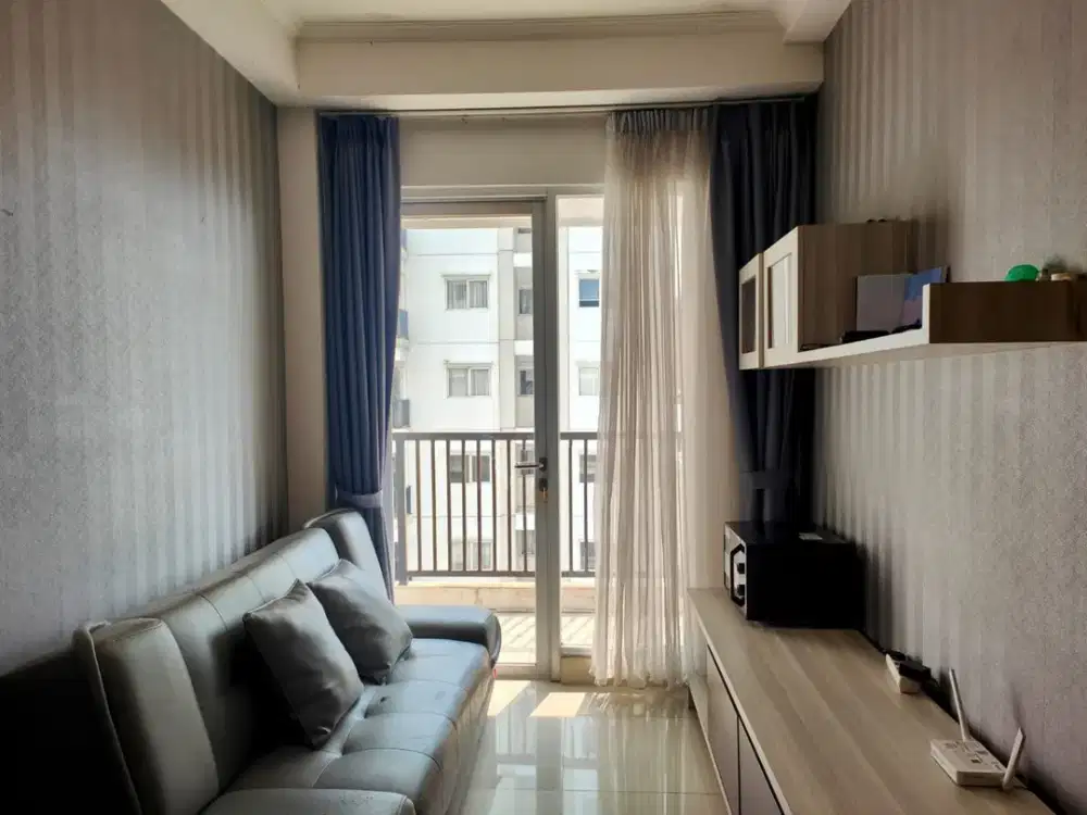 For Sale - 1 BR Signature Park Grande Apartment dengan City View