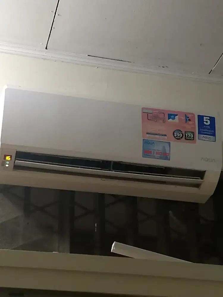 Dijual AC 1/2pk merk aqua