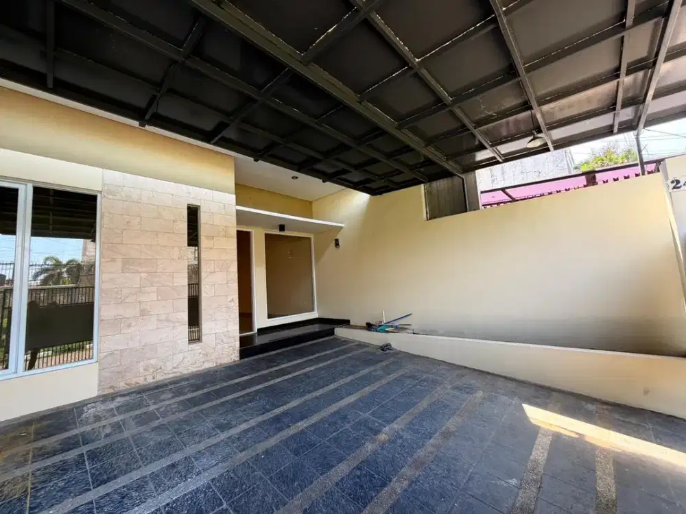 rumah 2 lantai di mekar wangi dekat sekolah dan mall