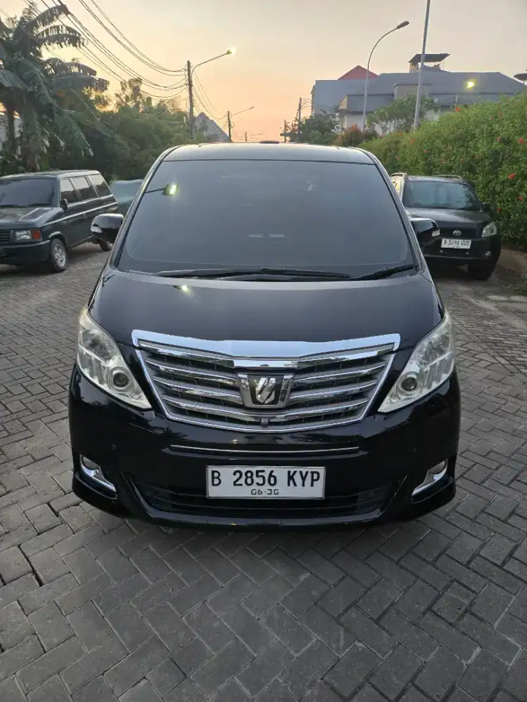 Toyota alpharg G premium sound At 2012