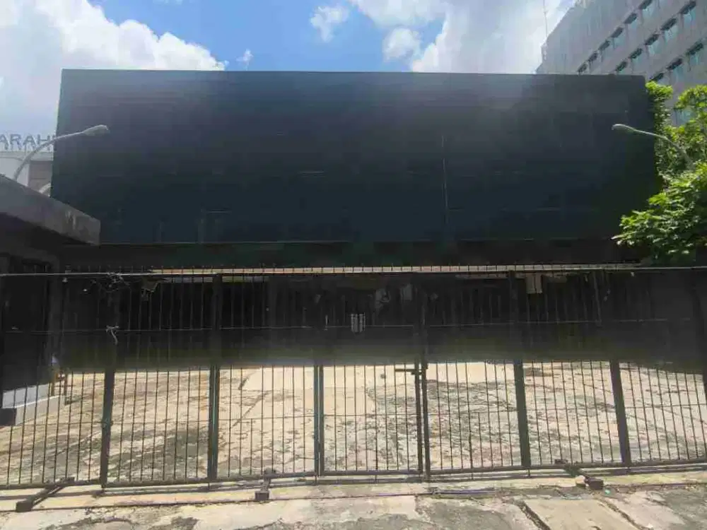 DIJUAL CEPAT BANGUNAN KOMERSIL  NOL JALAN RAYA DIPONEGORO SURABAYA PUSAT