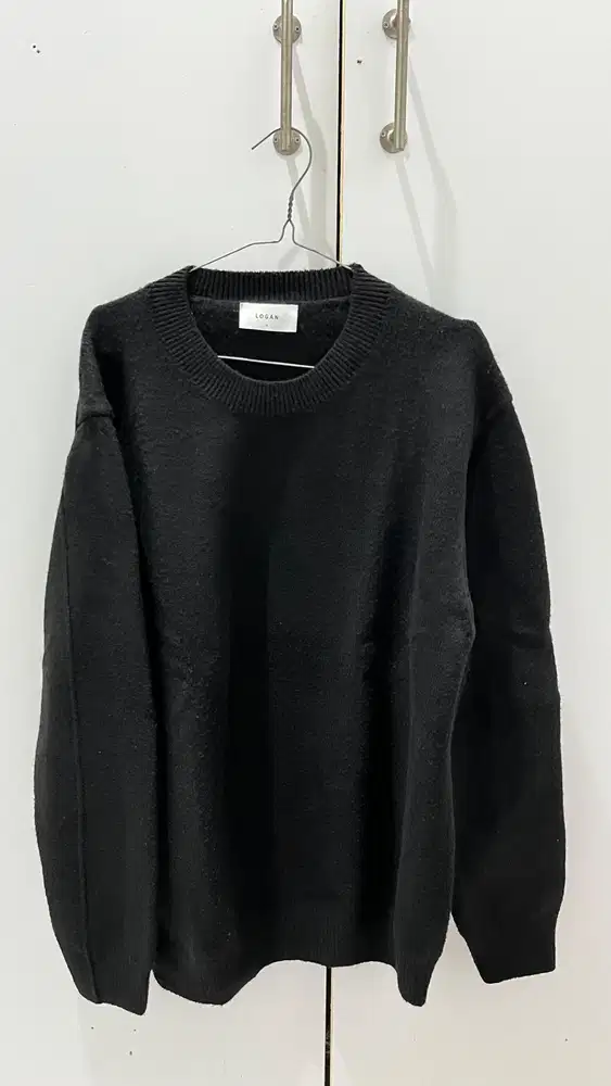 Logan Knitwear Black