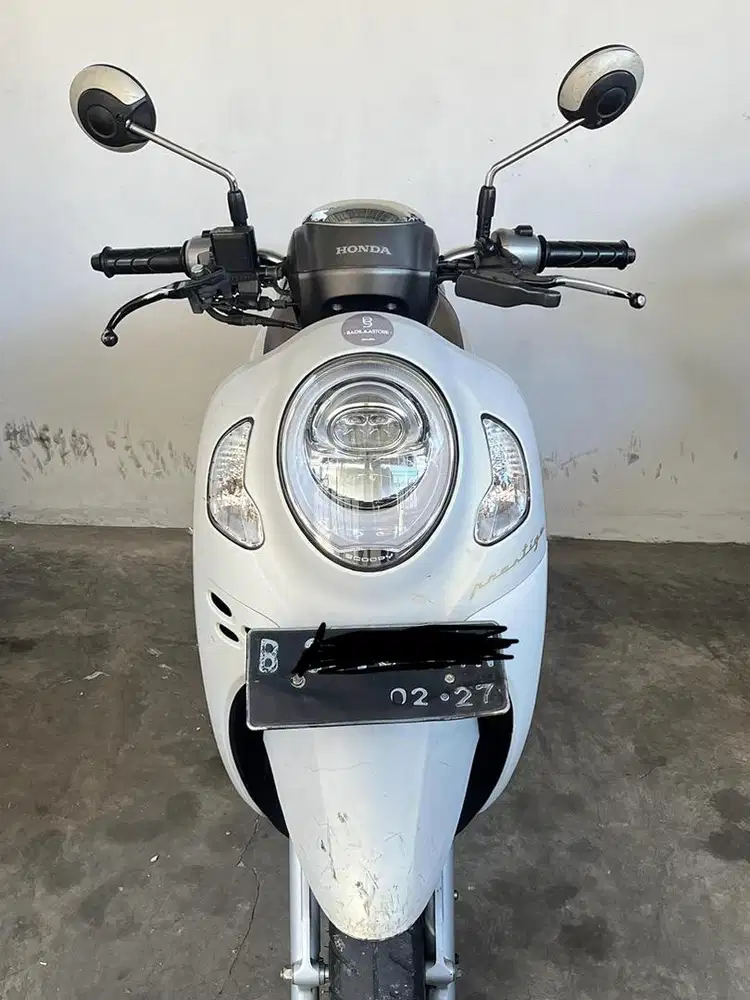 SCOOPY PRESTIGE 2022