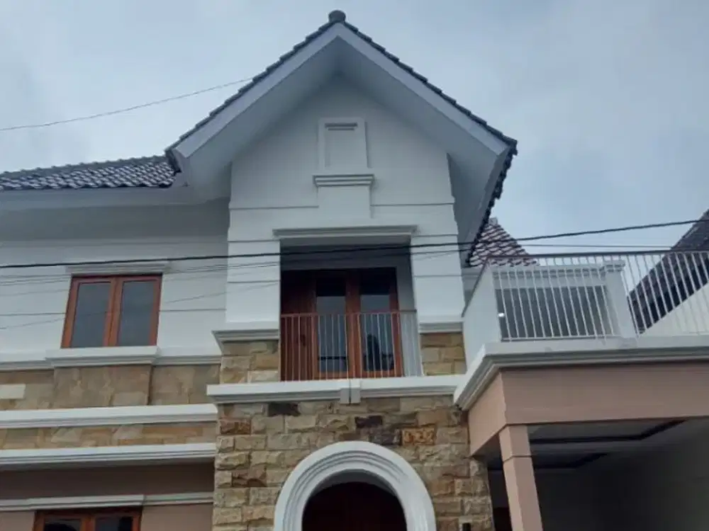 Dijual rumah cantik 2 lantai dalam perumahan lokasi strategis babarsari yogyakarta dekat RS JIH, UPN, ATMAJAYA, RS SADEWA