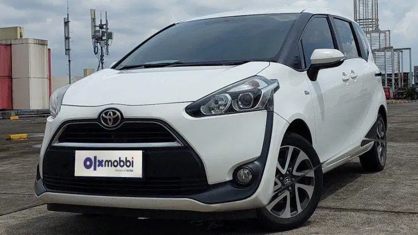 TDP 6,JT, Toyota Sienta 1.5 G Bensin-AT Putih 2017