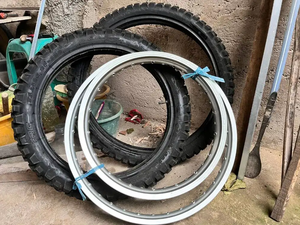 Velg & Ban Yamaha WR155R (Copotan Mulus)