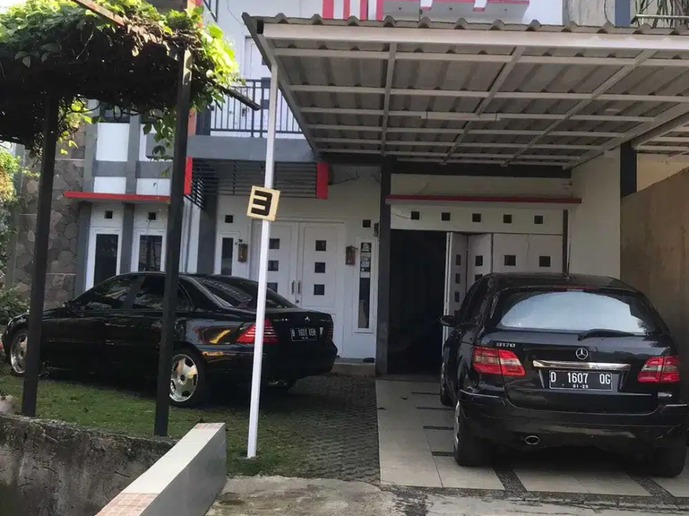 Dijual rumah bagus sehat 2 lantai di antapani kota bandung 2 miliar