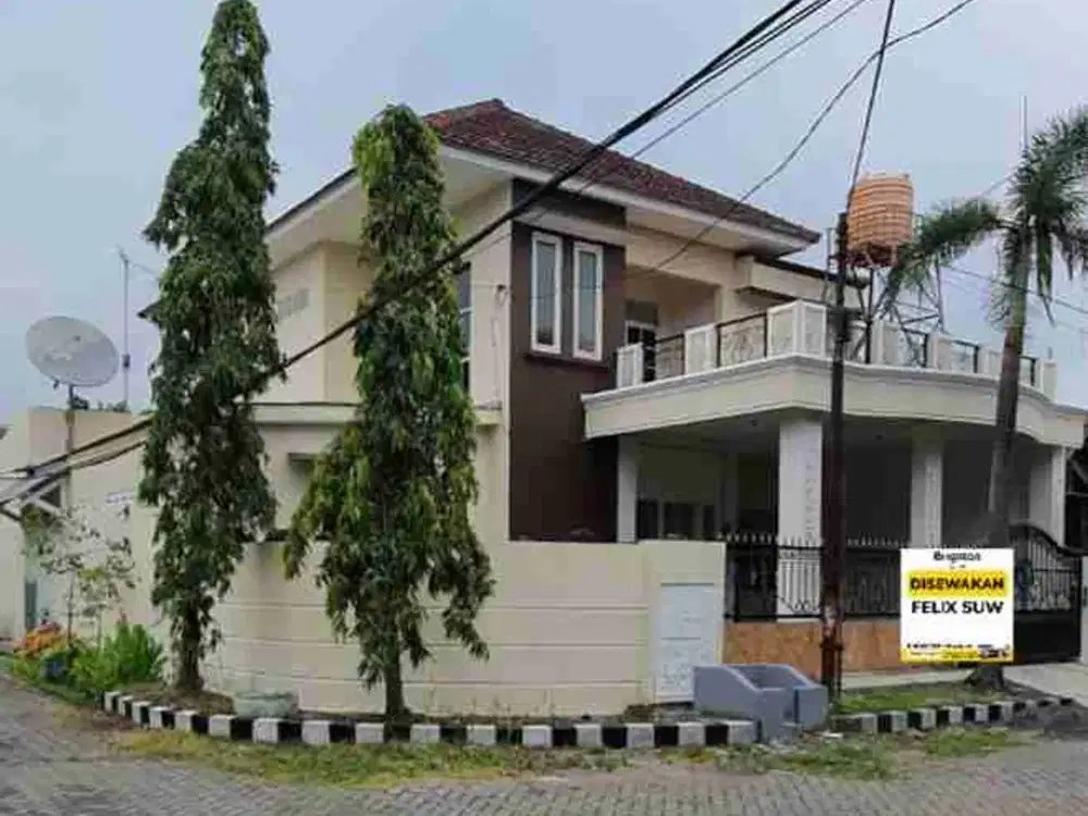 Disewakan Rumah 2 lt @ Wiguna Tengah