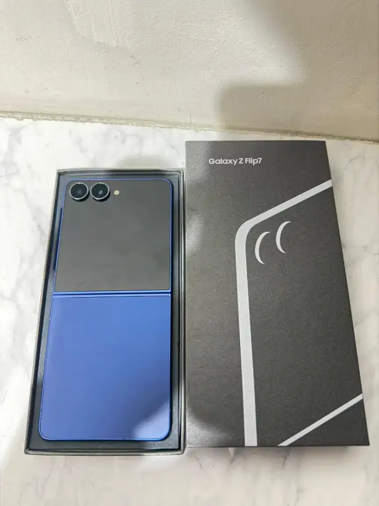 Samsung Z Flip 7 12/256 Resmi Sein Like New Garansi oktober 2026