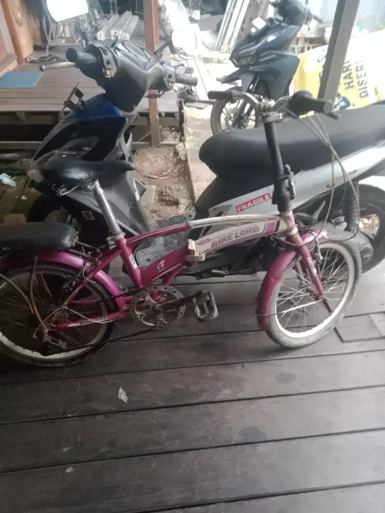 Sepeda lipat  ukuran 20