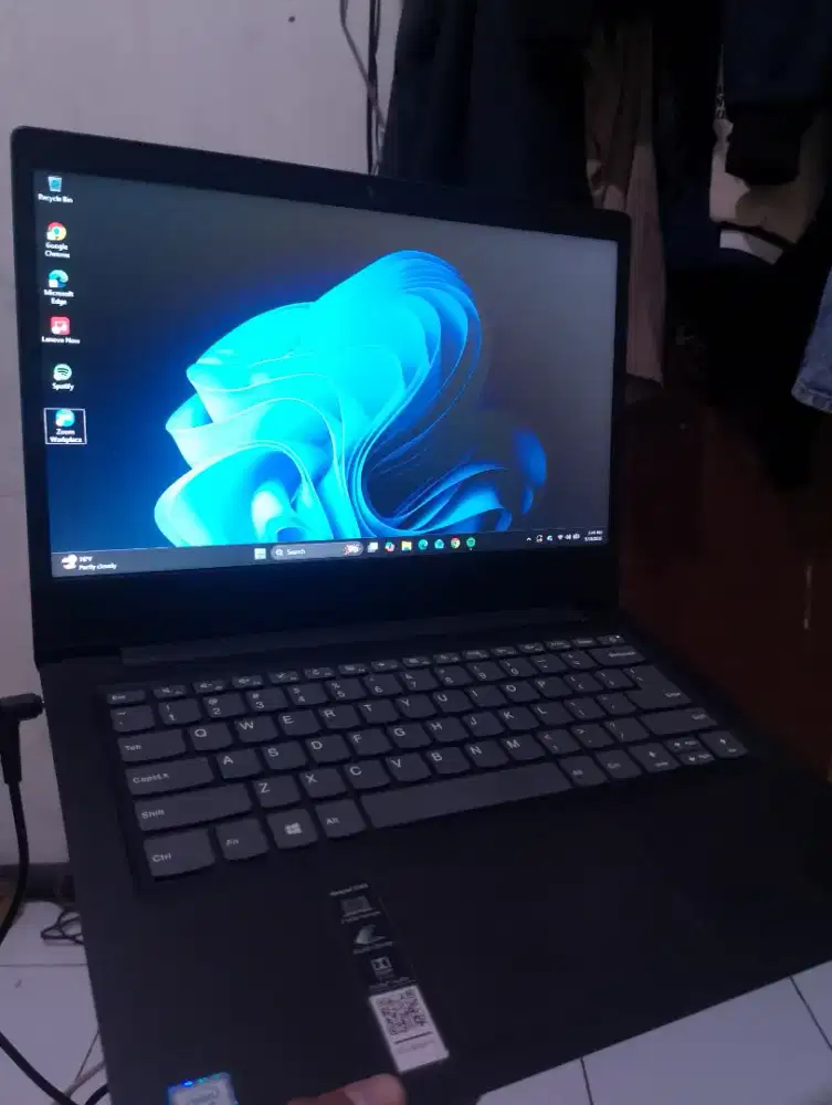 Laptop Lenovo Ideapad s145