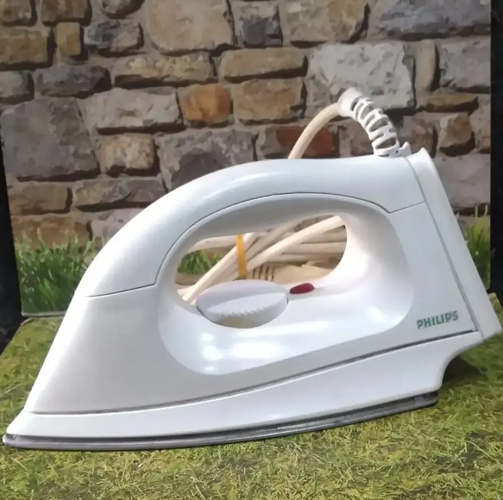 Setrika Philips Putih