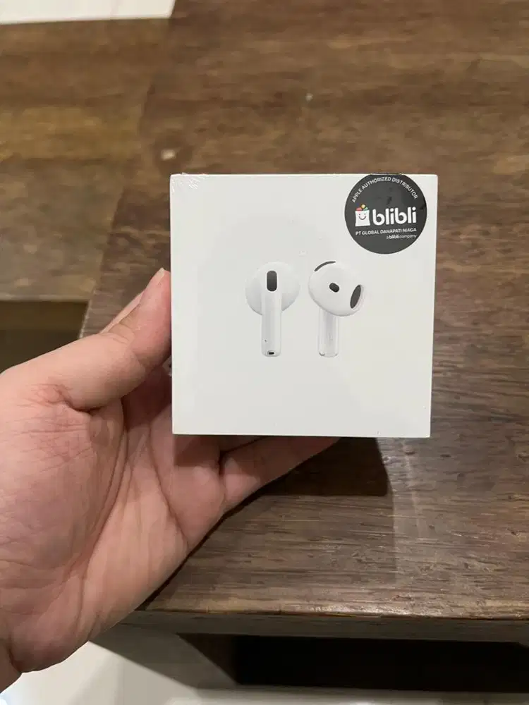 Apple AirPods Gen 4 BNIB Garansi Resmi Blibli