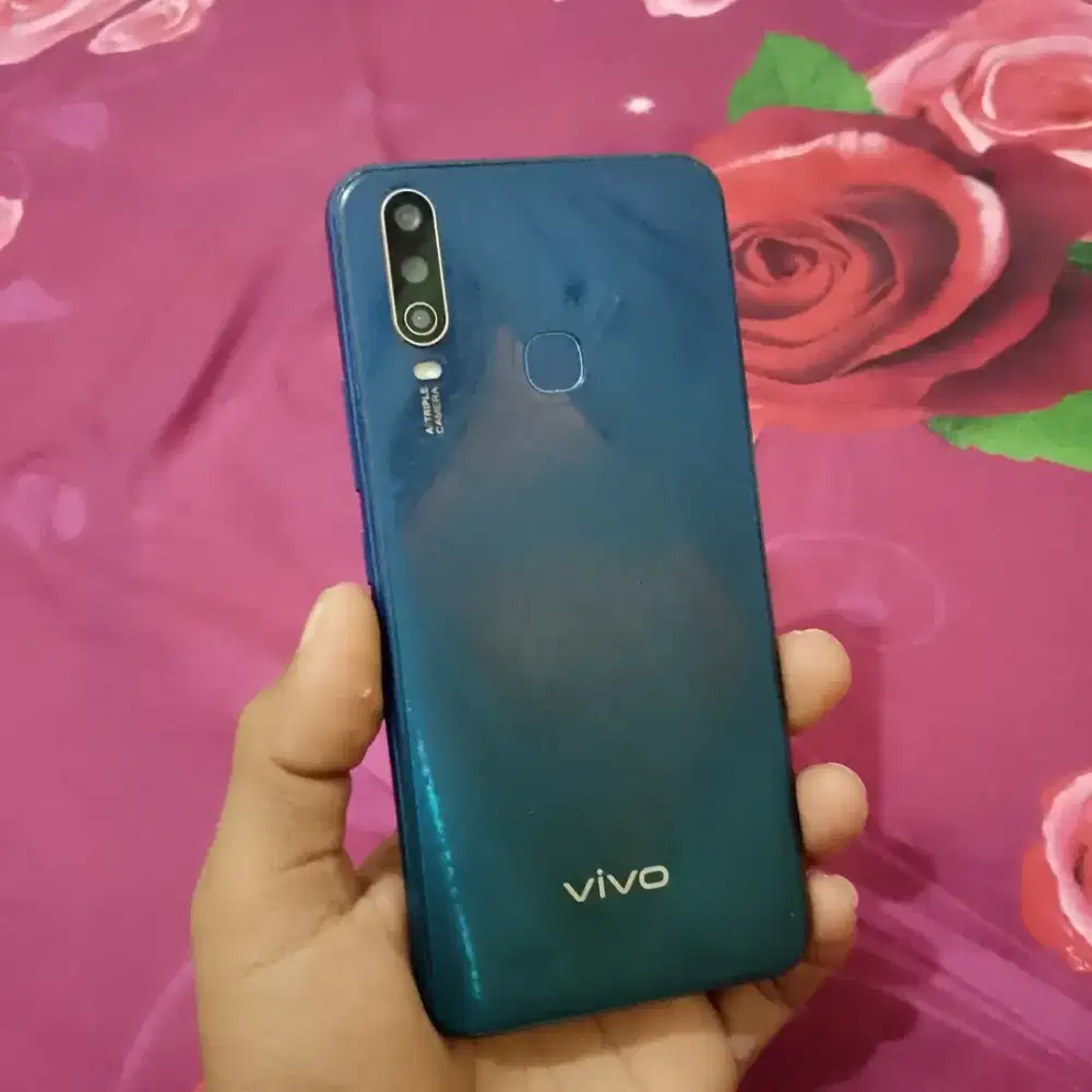 Vivo Y12 3/32 hp casan mulus no minus.