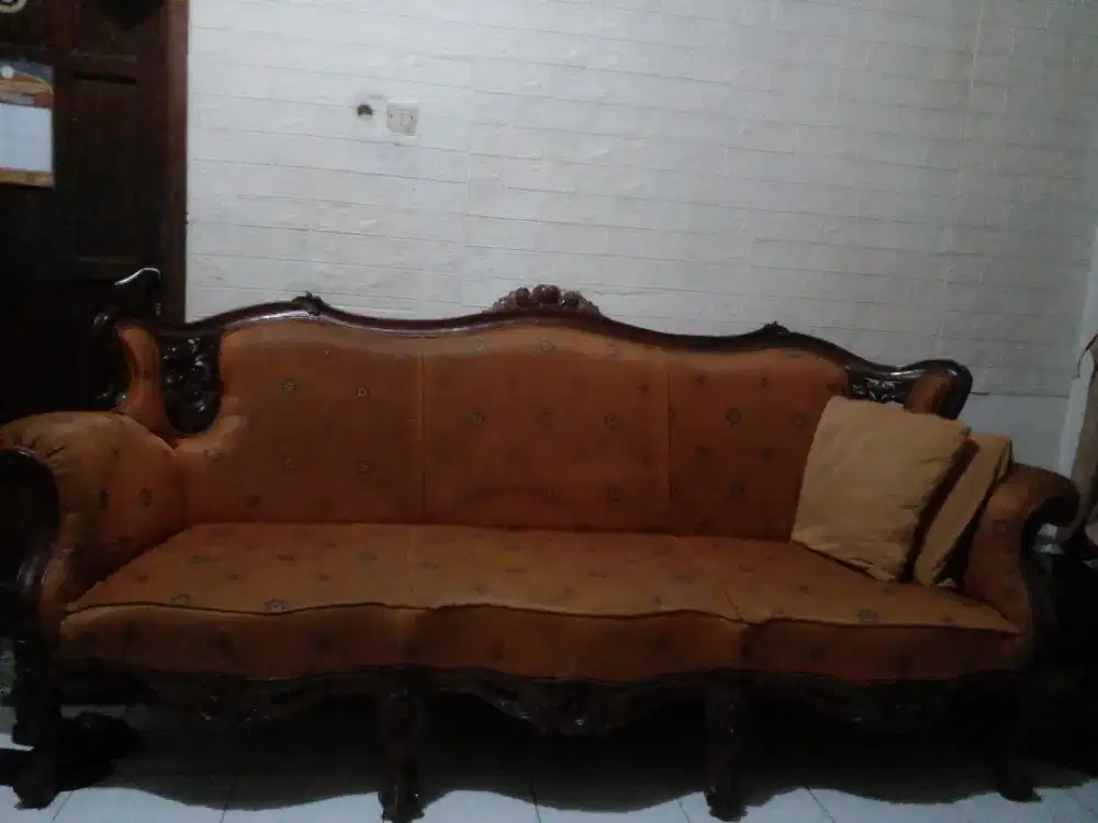 Sofa jati antique panjang