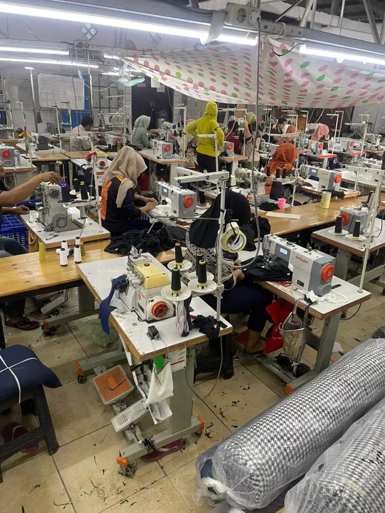 Penjahit Harian Lepas