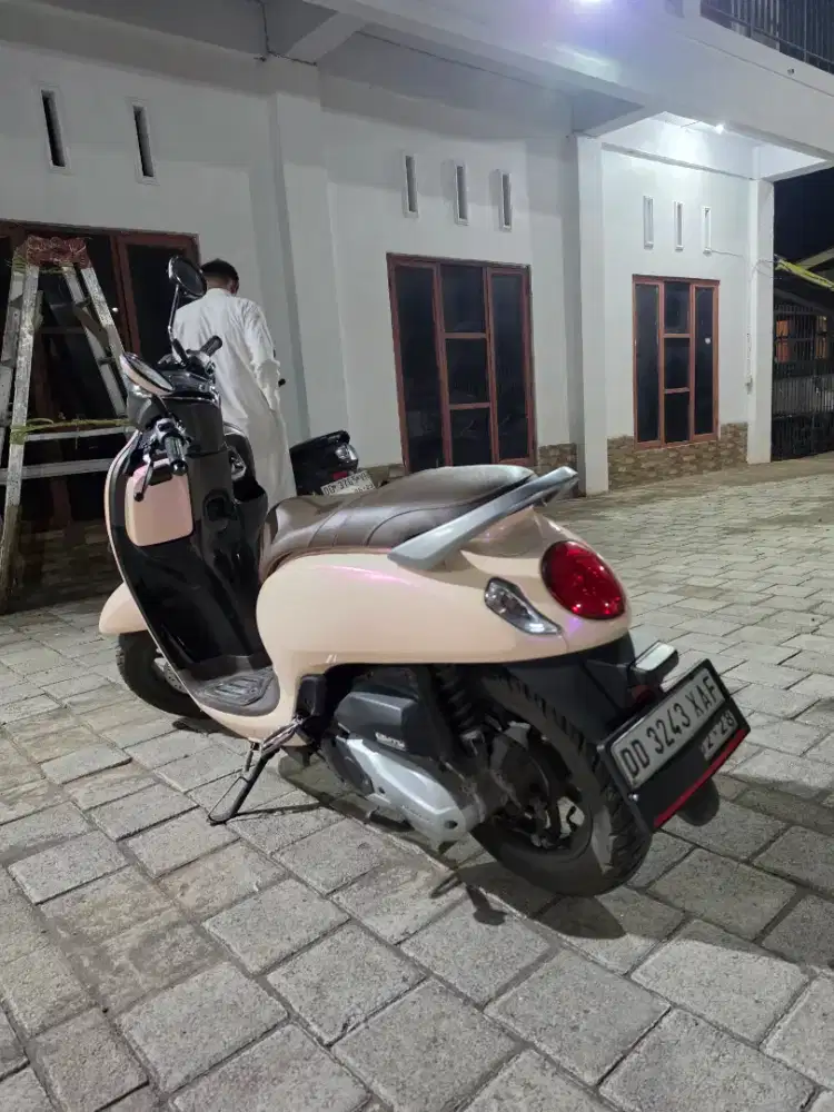 Scoopy Prestige 2023