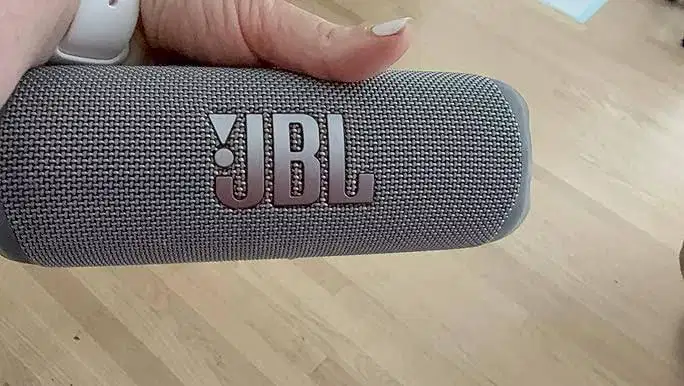 JBL Flip 6 ori / Second