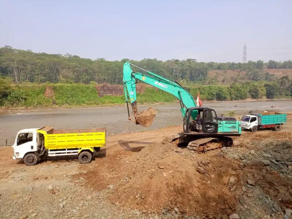 Pengurugan bongkar rumah tua bobok bangunan lama land clearing