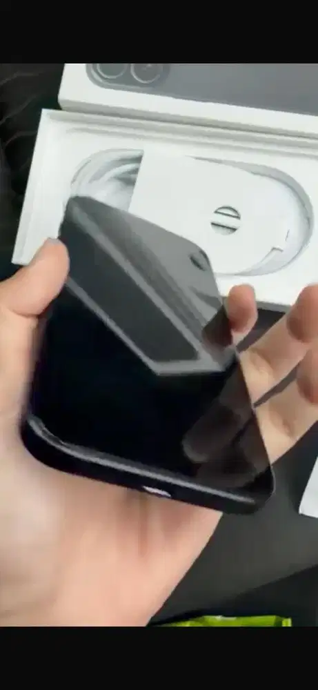 Apple iphone 16 128gb garansi on mulus fullset normal garansi ibox