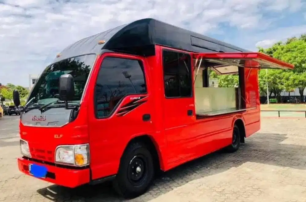 Isuzu Elf Nkr 55 Long foodtruck