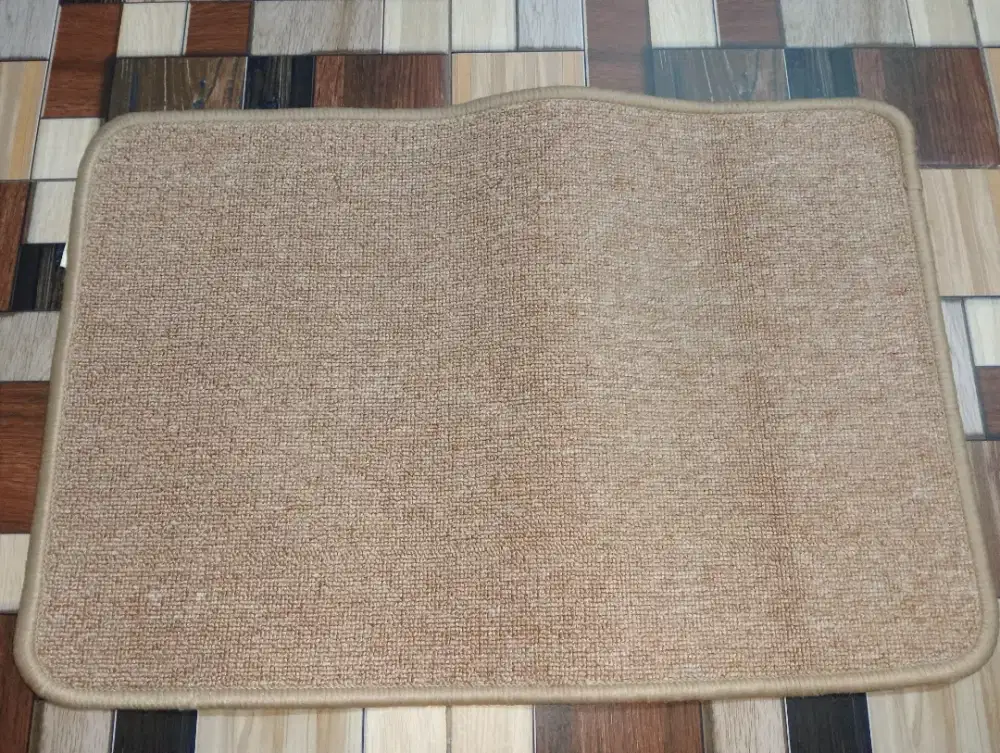 PRELOVED KESET KAKI KARET