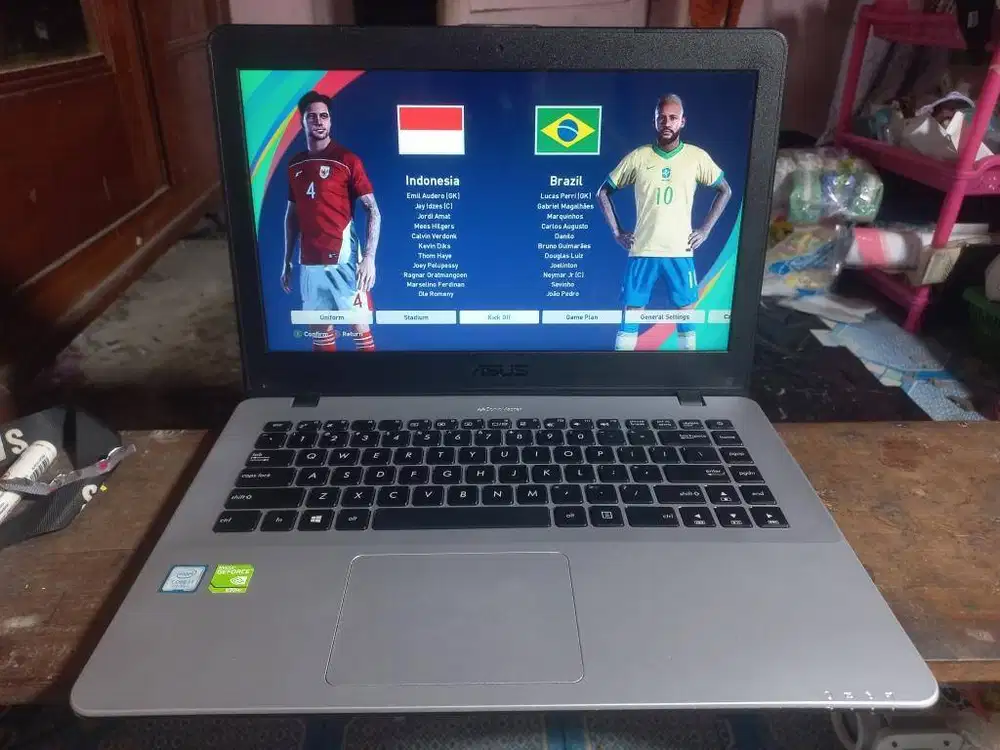 ASUS X442UR i7 NVIDIA RAM 8 GB SSD+HDD FULLGAMING