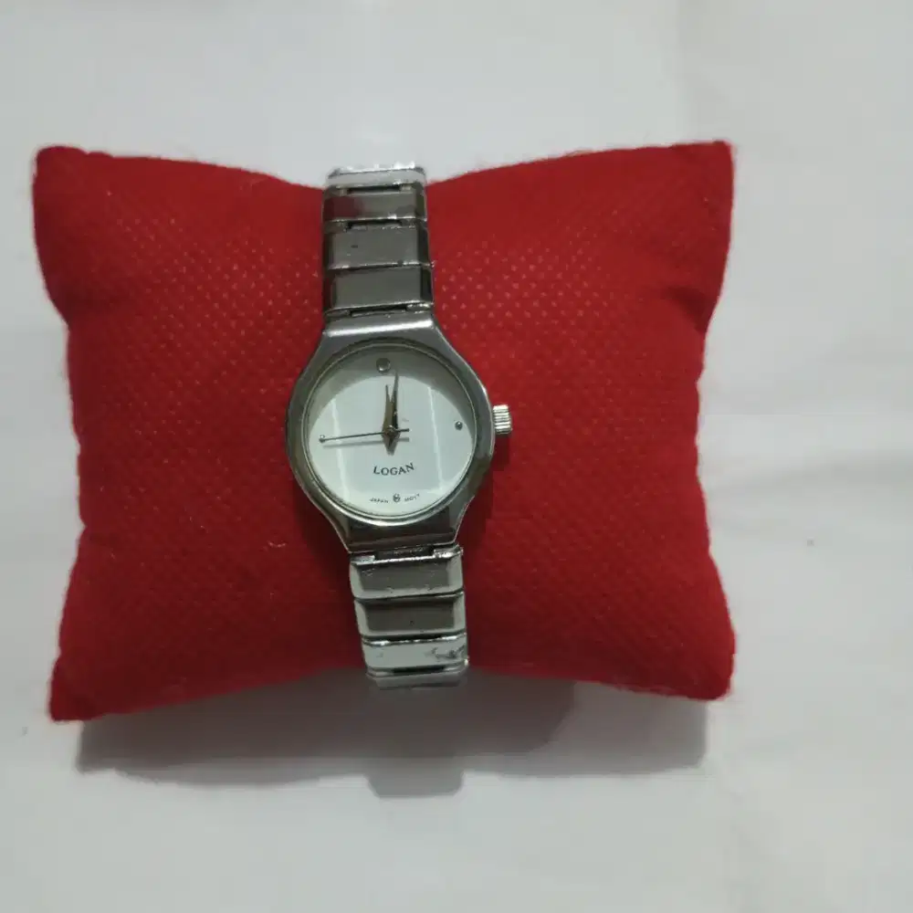 Dijual borongan jam tangan n jewelry gelang