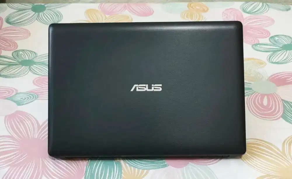 Asus x452e slim amd e1-2500/4/500 siap pakai skolah kuliah krja olshop