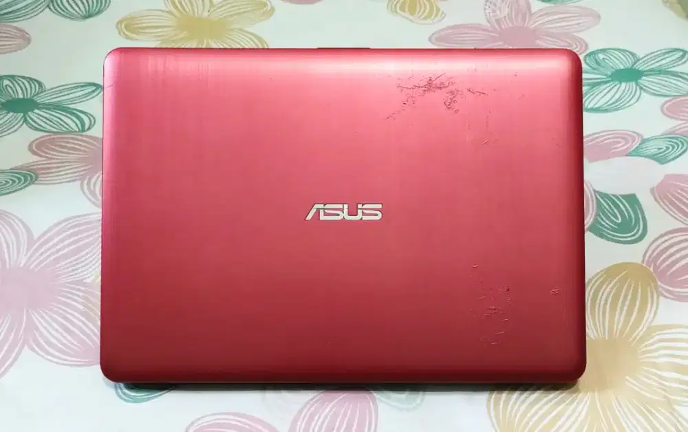 Asus Vivobook x441n slim Intel n3350/4/500 batre awet 3jam siap pakai