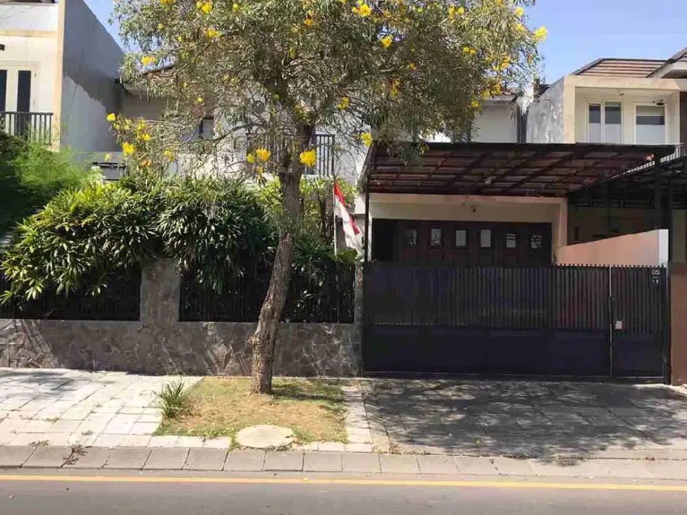 DIJUAL RUMAH KOMERSIAL AREA RAYA PALMA CLASSICA ROW JALAN KEMBAR DEKAT INDOMARET COCOK UNTUK USAHA, KANTOR, KOS ,DLL