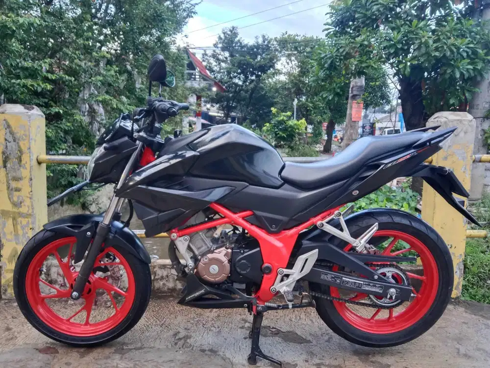 Honda CB150R LED th 2020 boleh cash atau kredit
