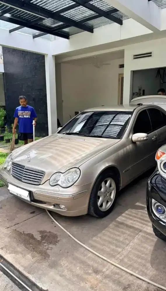 Mercedes Benz C200 2005 Low KM Antik