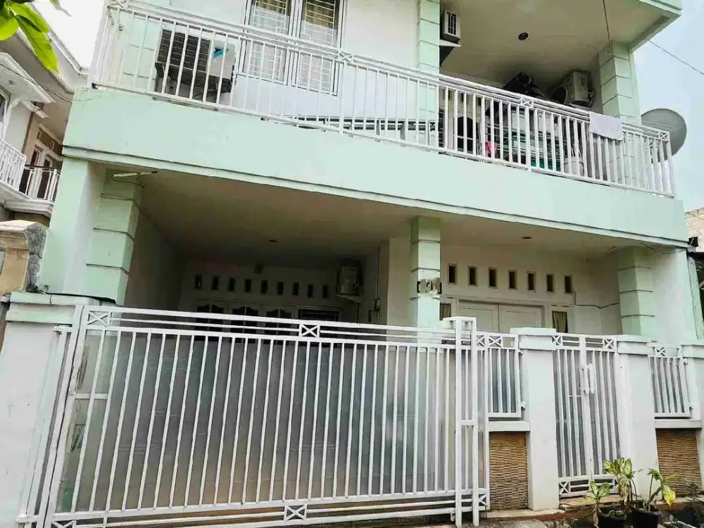 Dijual Cepat Rumah 2 Lt Di Jalan Swadaya Duren Sawit Jakarta Timur