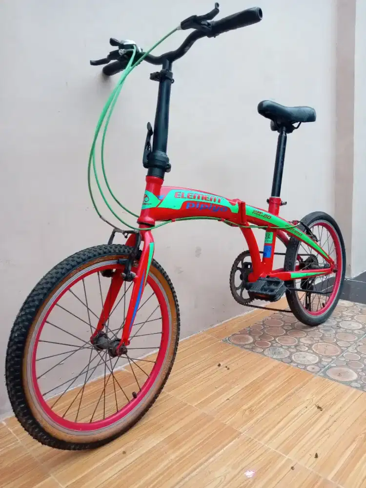 Sepeda Lipat Ukuran 20 Element.