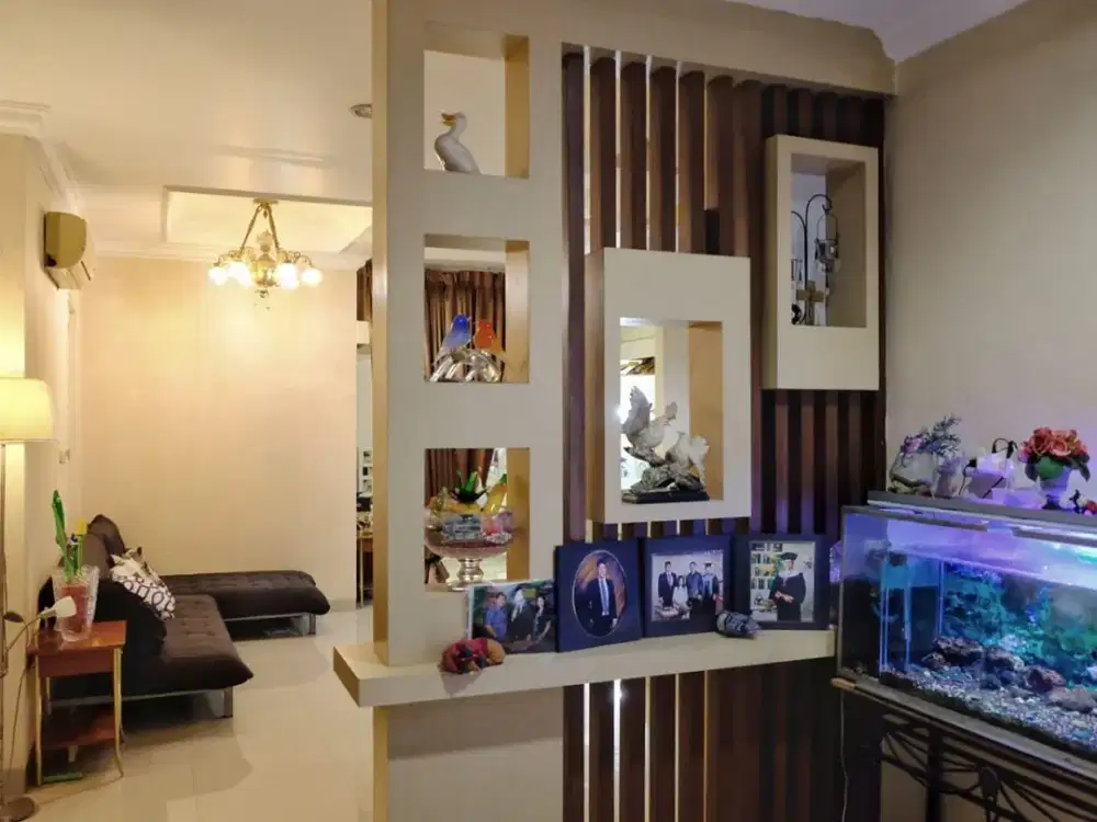 X Hunian Nyaman! Renovated 3 Lantai di Belakang Mahaka Square