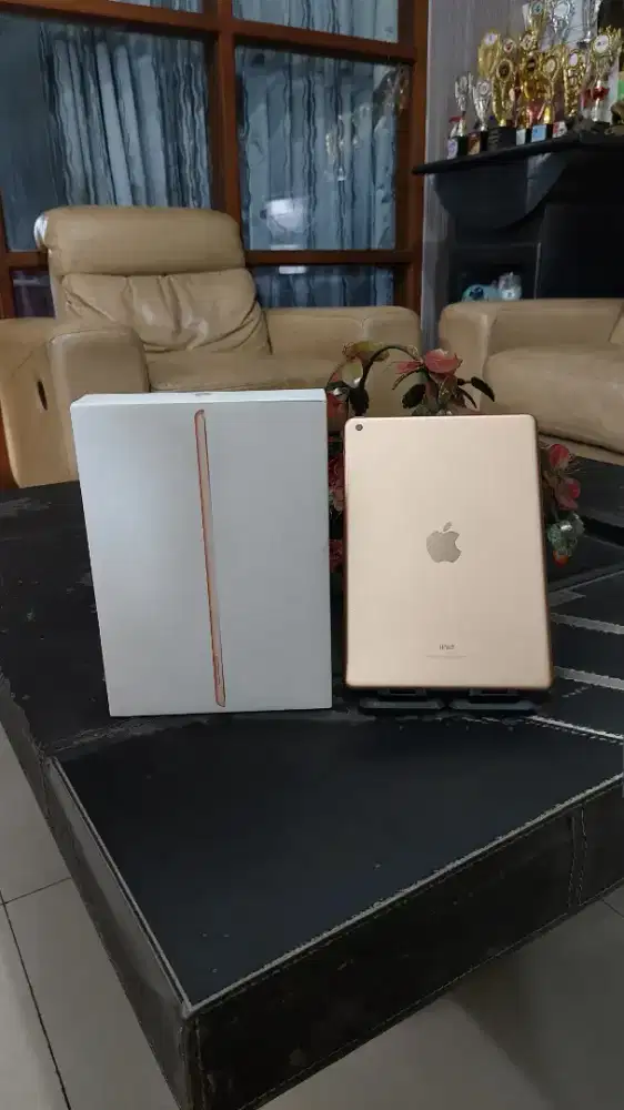 tablet apple ipad 6th gen 128GB wifi only mulus fullset fingerprint on