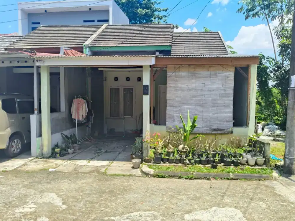 Rumah second dijual dalam cluster Harjamukti Cimanggis Depok