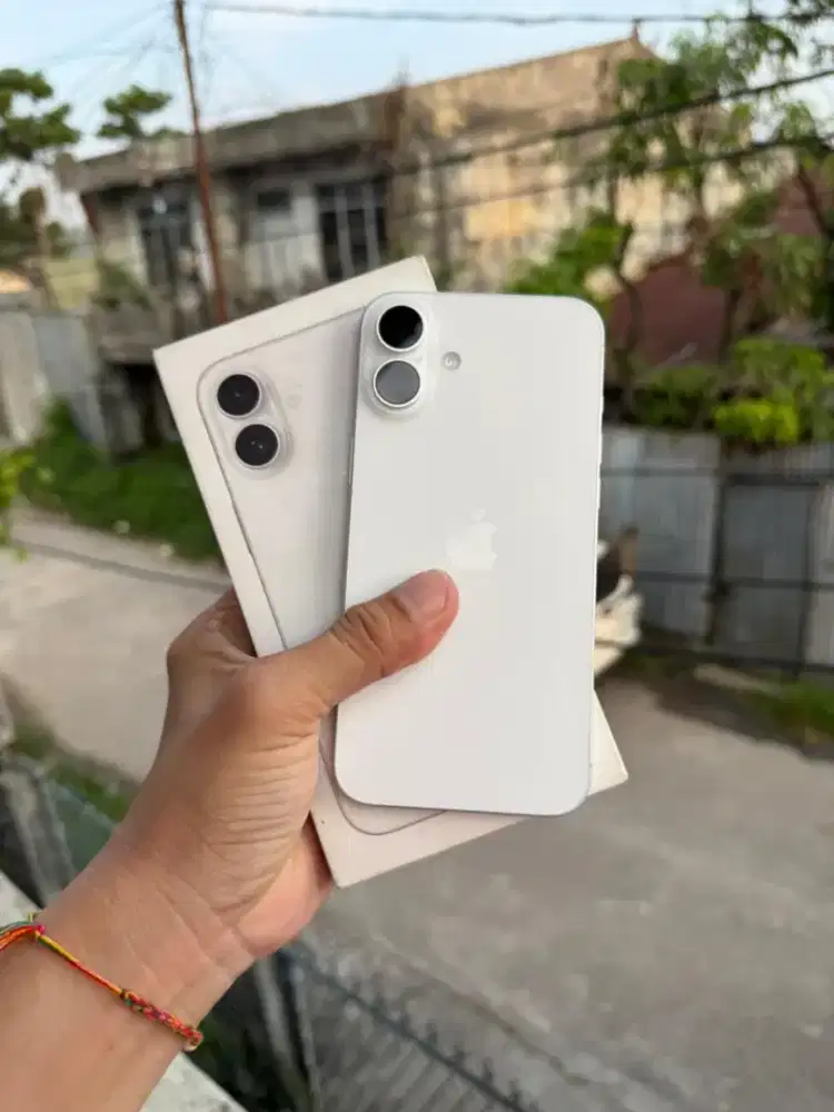iPhone 16 Plus 128gb Garansi iBox Juni 2026
