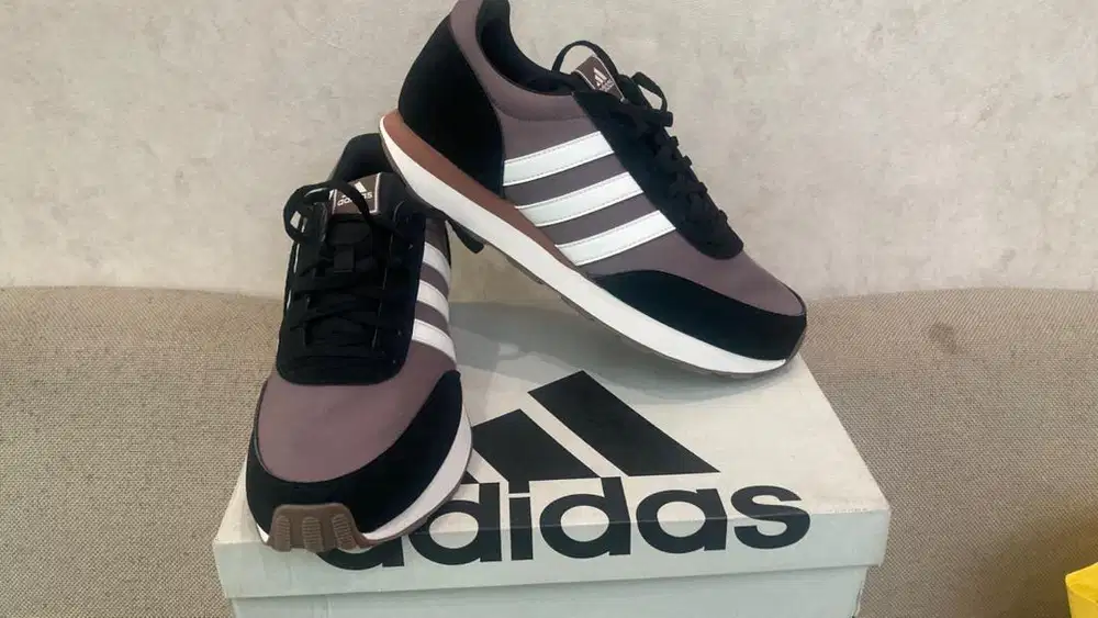 Sepatu Adidas Run 60s 3.0 Baru