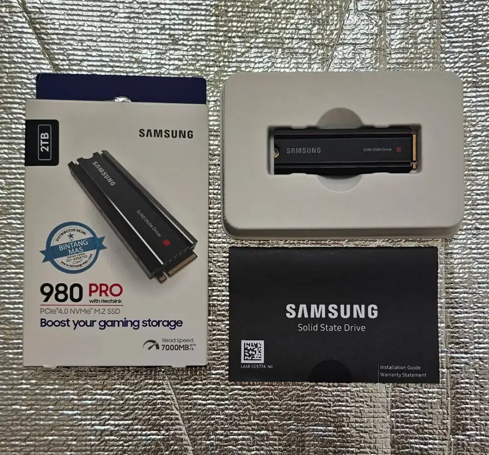 SSD Samsung 980 Pro 2TB Heatsink PCIe 4.0 NVMe M2 | Like New | Fullset