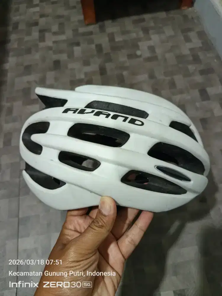Helm Sepeda Avand
